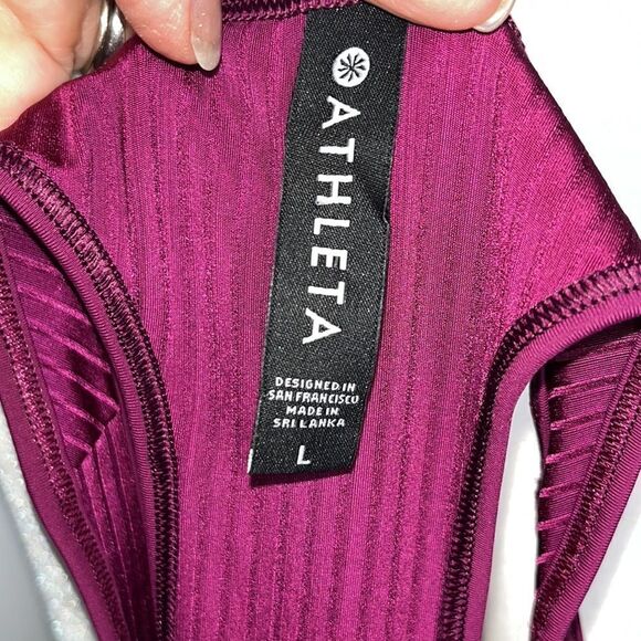 Athleta Vitality Ribbed Tank Size L - Picture 10 of 11